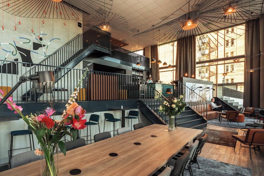 Holiday Inn - The Niu Fender Amsterdam by IHG