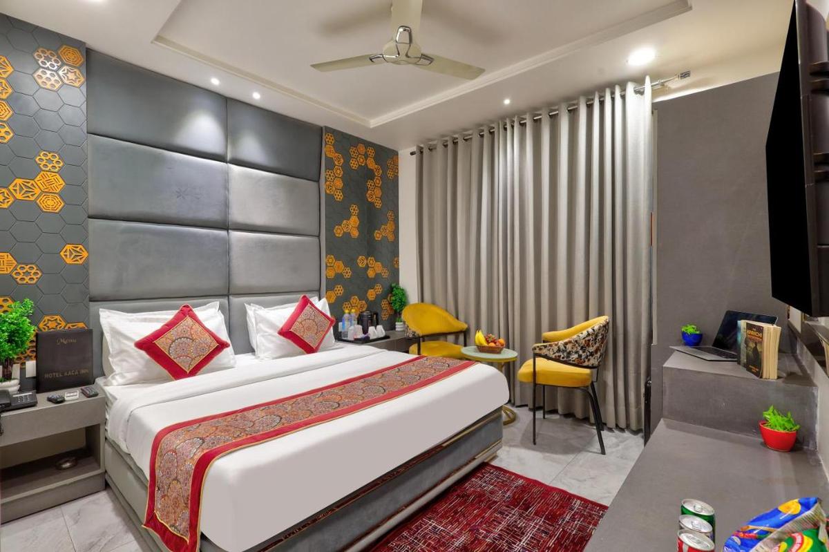 Hotel Kaca Inn - Near New Delhi Railway Station & Connaught Place