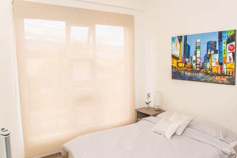 Luxury Apartment in Prime Location 201
